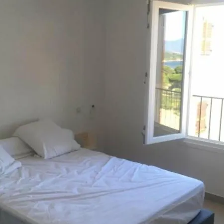 Appartement Saint-Florent, 2 Pieces, 4 Personnes - Fr-1-650-6